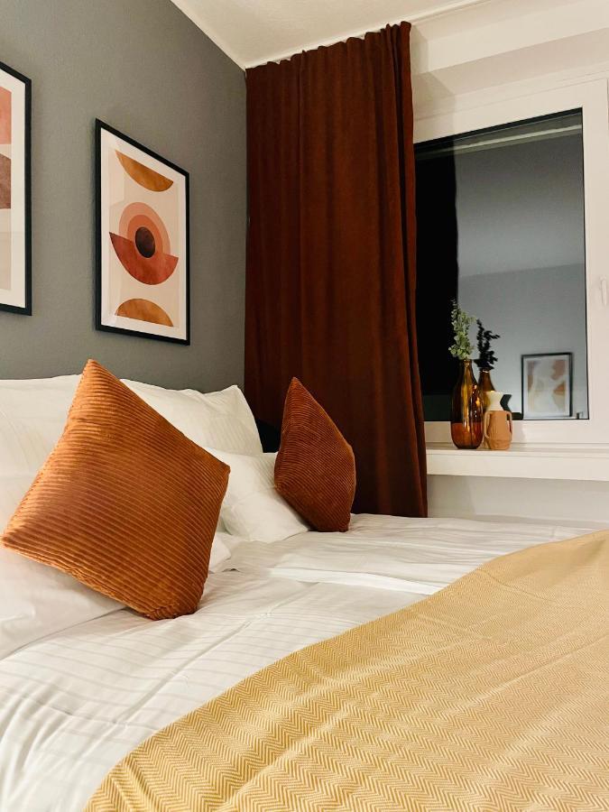 Klassen Stay - Exklusives Apartment Am Hbf - Kueche, Netflix, Kingsizebett Koblenz  Exteriör bild